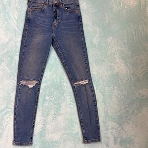 🔅‼️Topshop distressed jeans- size 28